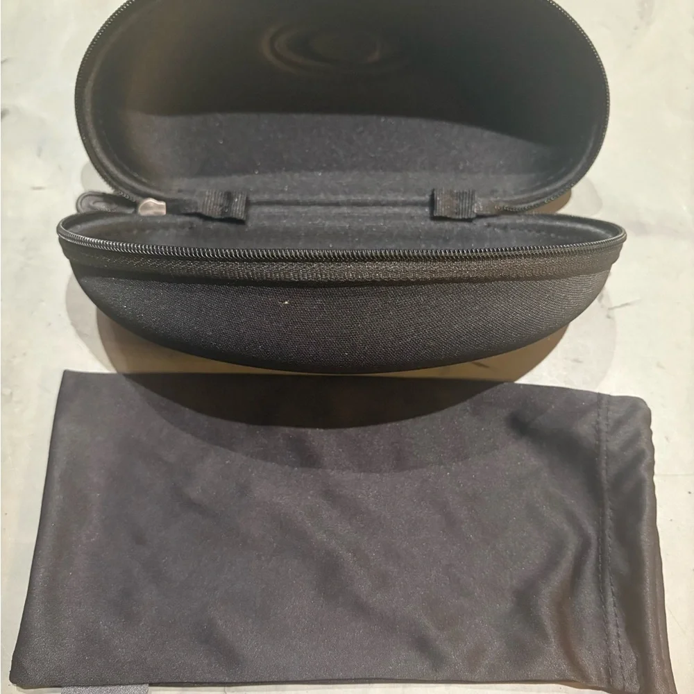 Oakley Sunglasses Eyeglasses Hard Zipper Black Case With Soft Cover - New